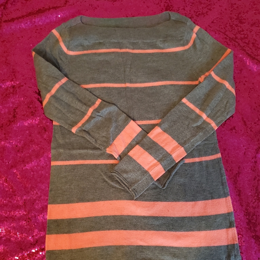 Gap maternity sweater